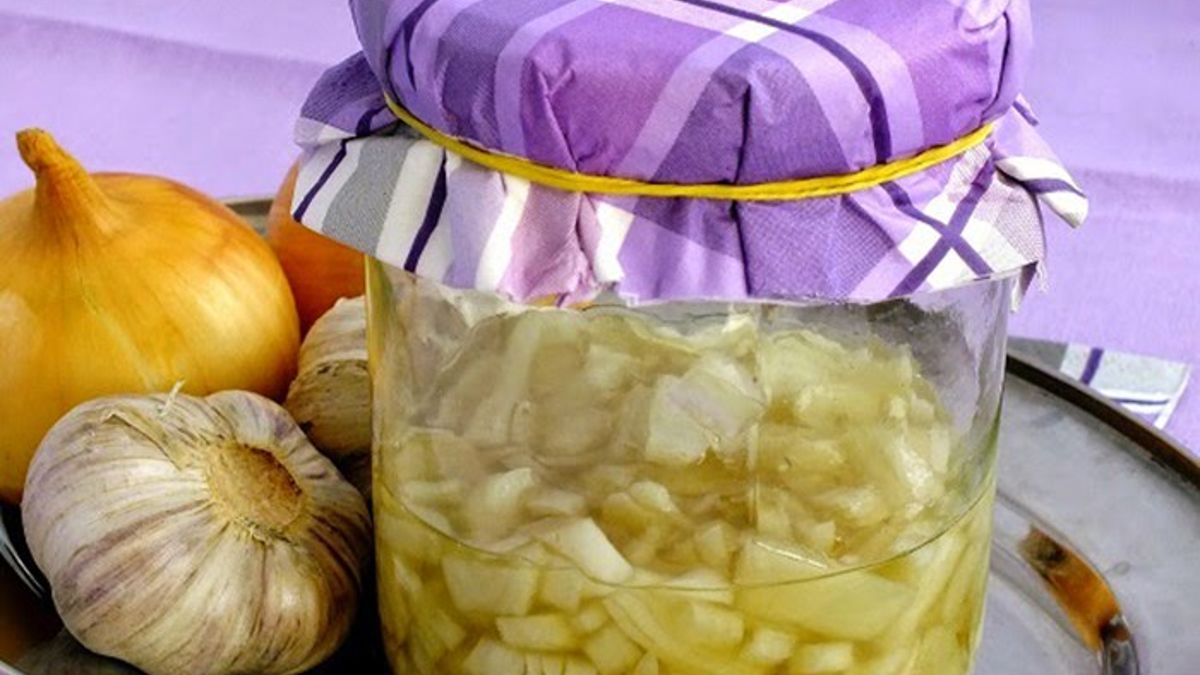 Recept na domácí sirup proti chřipce, účinná pomoc při nachlazení podle našich babiček opravdu funguje